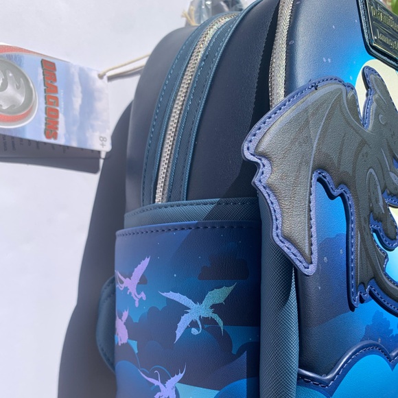 New Loungefly How to Train Your Dragon mini Backpack - Picture 5 of 6